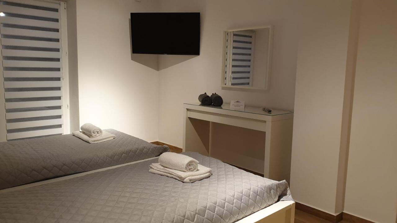Hotel Dom Pod Groniem Rzyki Esterno foto