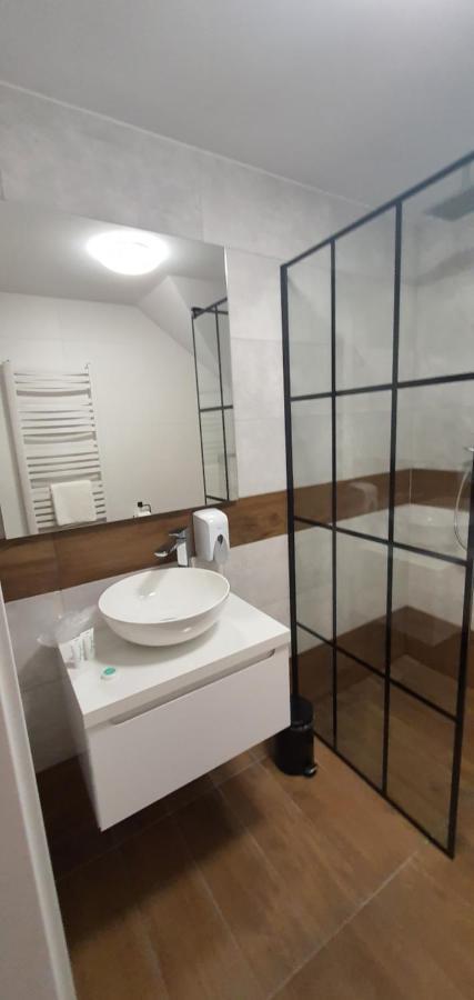 Hotel Dom Pod Groniem Rzyki Esterno foto